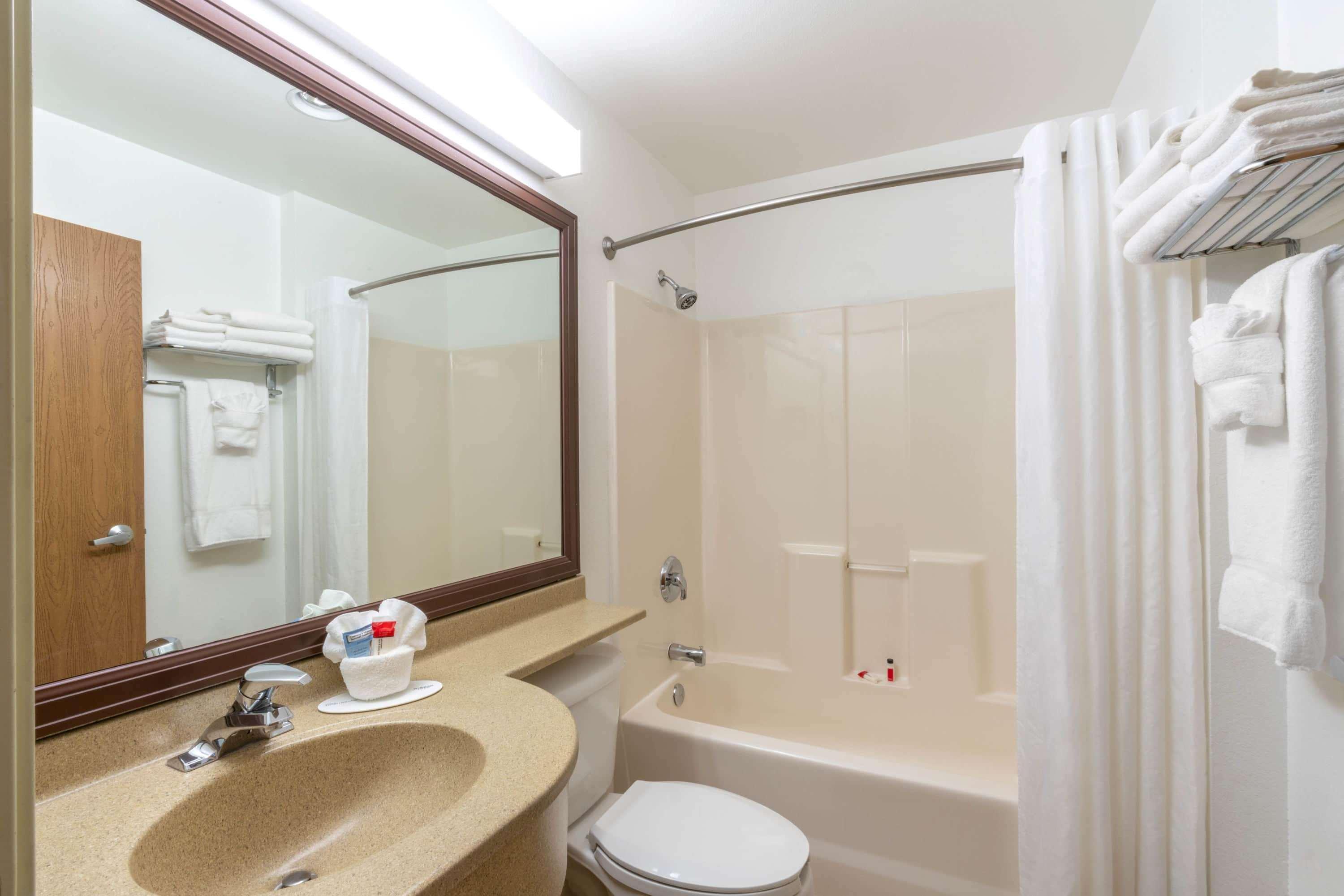 Microtel Inn & Suites Raton Kültér fotó
